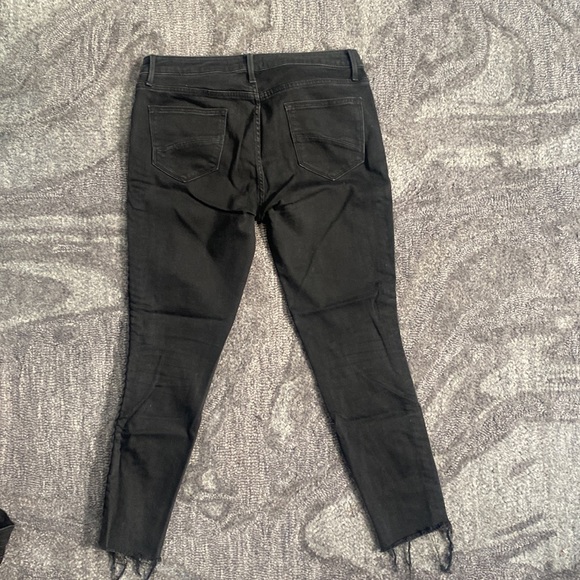 Driftwood Jeans. Size 31 / length 28. Black. Edge braiding detail. - Picture 2 of 5